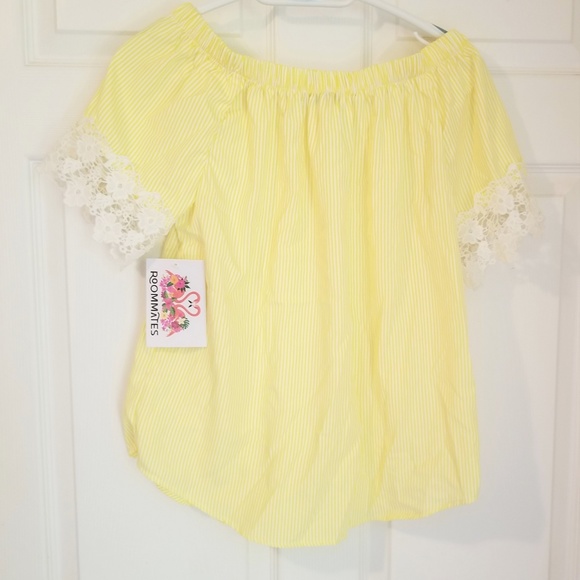 Roommates On Off Shoulder Top NWT Medium - Picture 6 of 6
